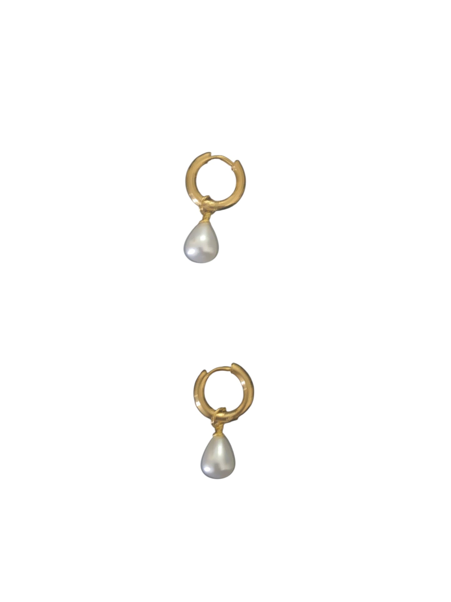 POLLIE PEARL HOOP EARRINGS - 18K GOLD PLATED